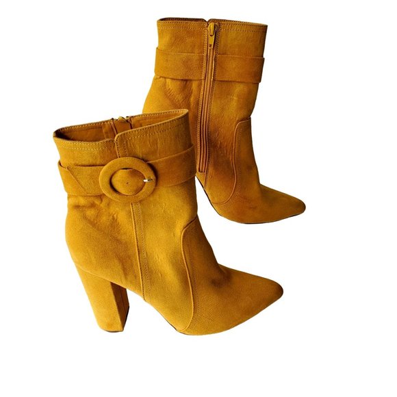 JustFab Shoes - Yellow Gold Faux Suede Heeled Bootie JustFab Buckle Zip Spring Boot Shoe 9 NEW